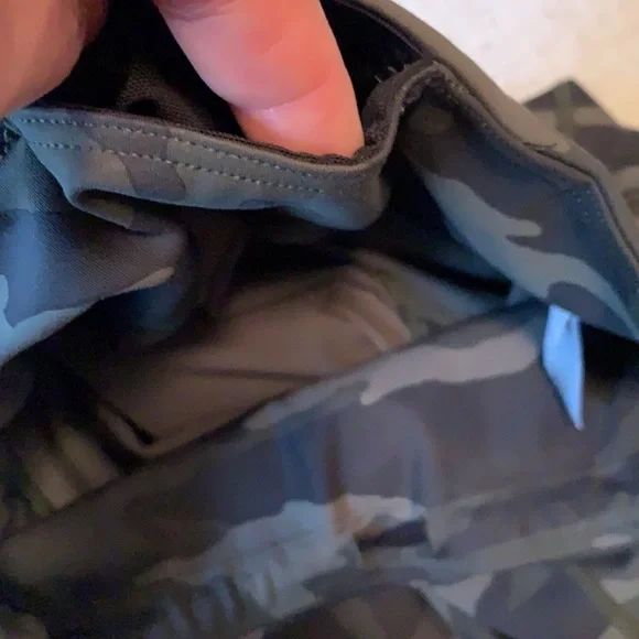 Athleta Women's Ultimate Stash Pocket Camo 7/8 Tight - Picture 5 of 6